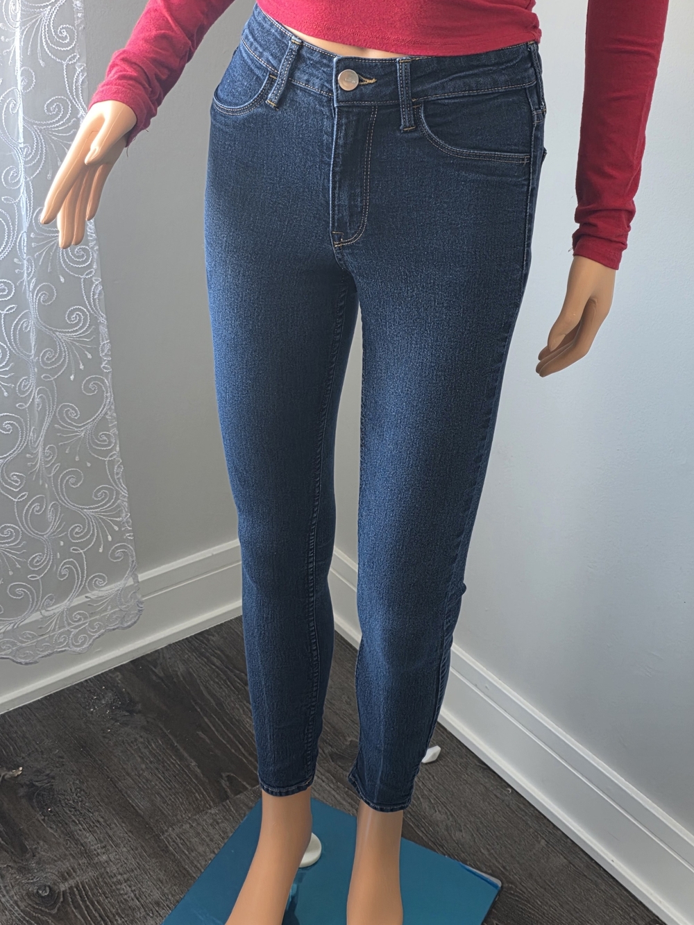 Women’s Dark Blue Slim Straight Jeans